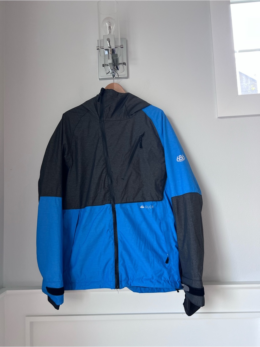 686 GLCR Blue and Black Men's Ski Jacket with Hood